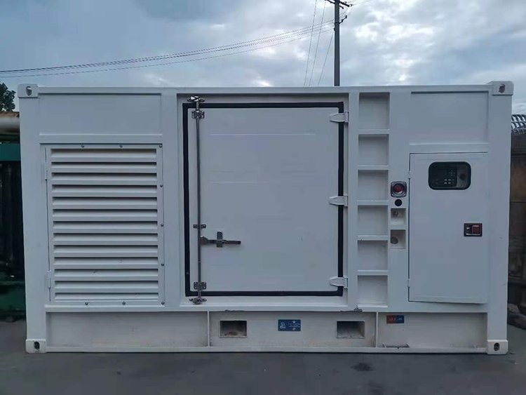 迭部电动机的启动电流过大可能会对电网造成什么影响？