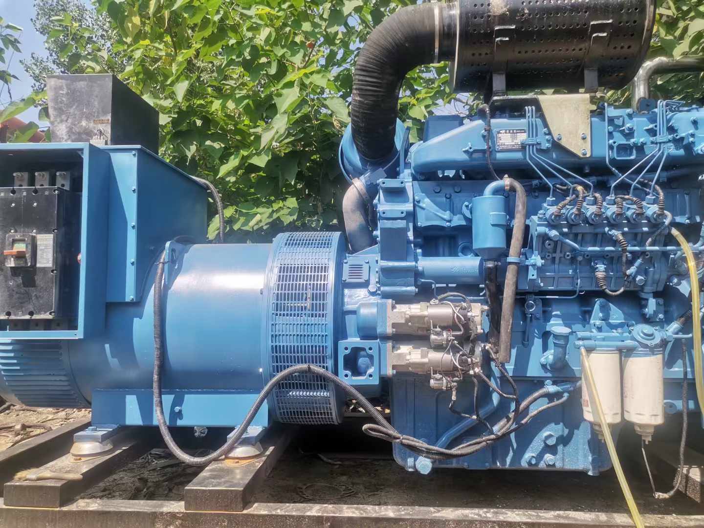 迭部详细说明降低 800kW 柴油发电机输出电流波动的方法