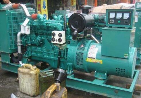 迭部冬季启动柴油发电机时，如何避免电瓶过度放电？