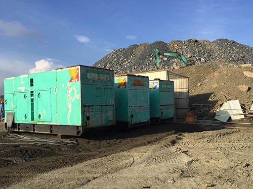 迭部如何判断柴油发电机充电系统中的整流器是否正常？