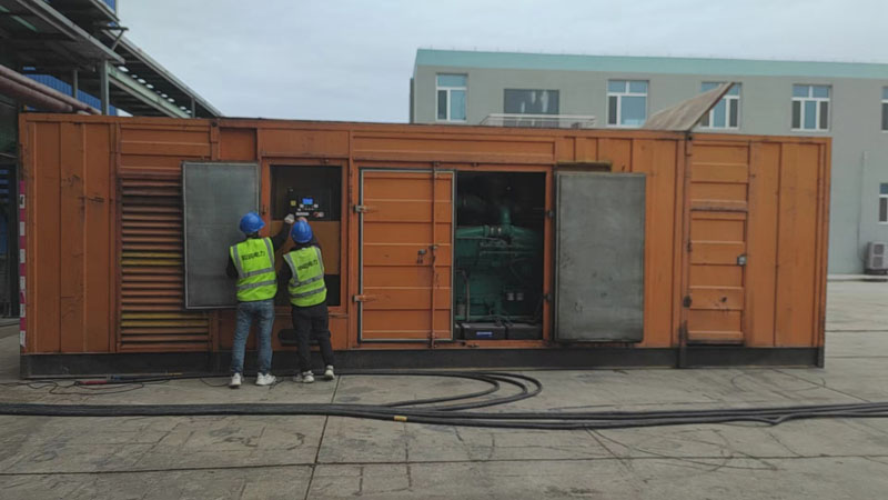 迭部如何检查柴油发电机组的机油油位？